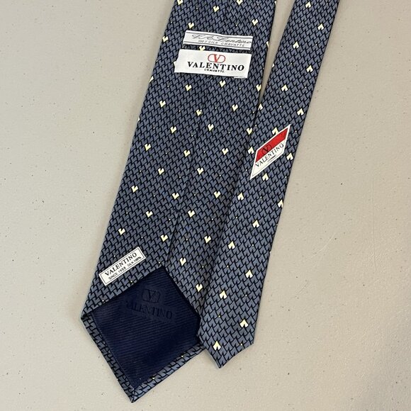 Valentino Cravatte Silk Necktie Blue Hearts Print Italy 4" x 55" - Picture 5 of 12